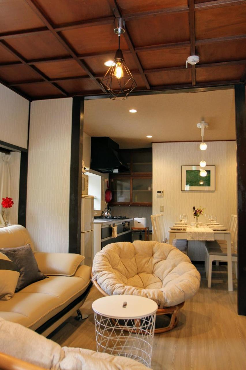 Family House Apartment Osaka Exterior photo